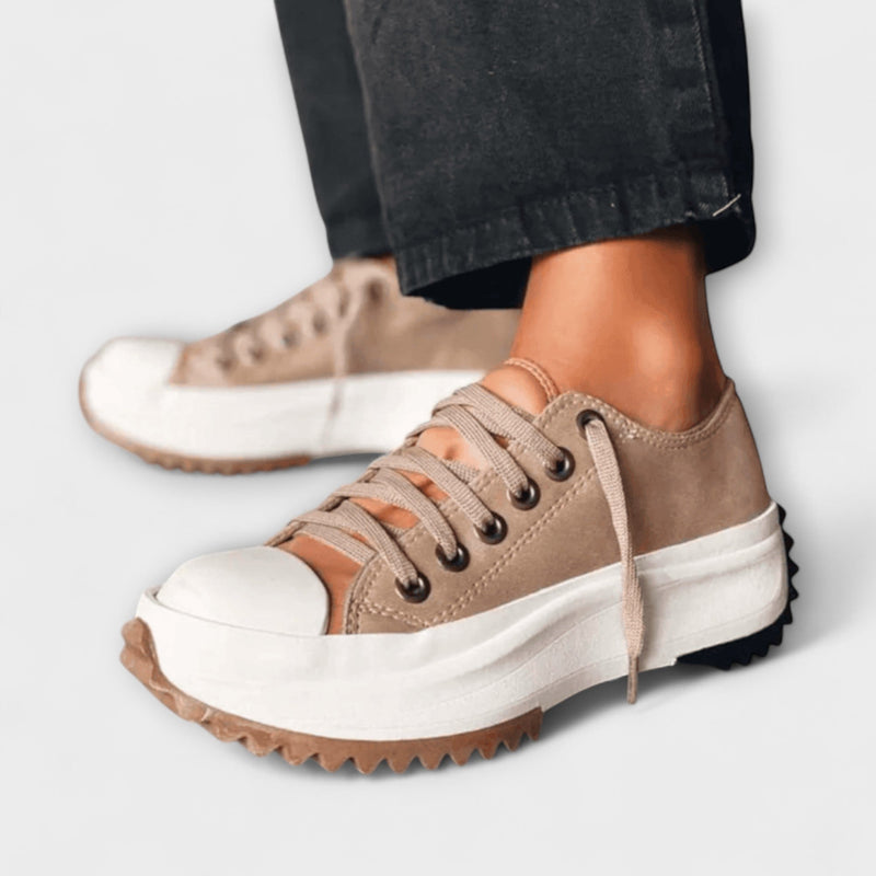 Jinky - Chaussures au design moderne à plateau