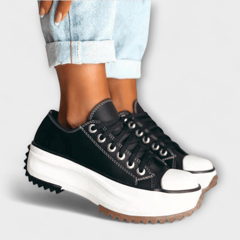 Jinky - Chaussures au design moderne à plateau