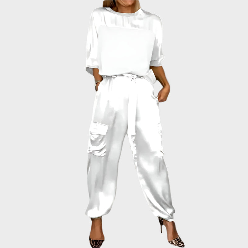 Ensemble en satin avec blouse décontractée et pantalon cargo
