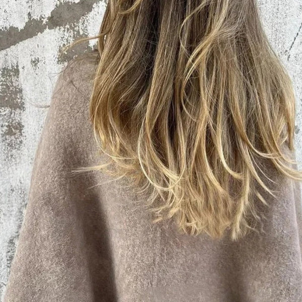 Elise™ - Veste courte avec manches évasées chic